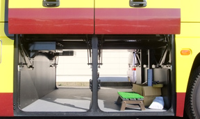 2列貫通トランク